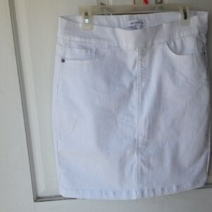 Liz Claiborne White Denim Skirt Size 10